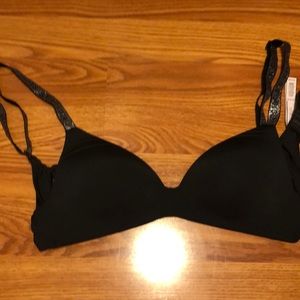 Black Victoria Secret T shirt Bra
